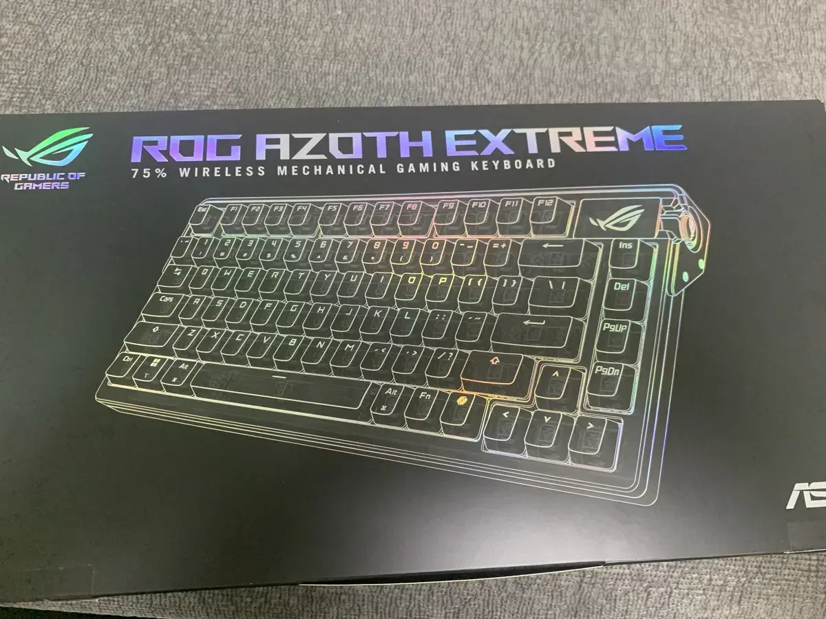 Rog azoth extreme 무선 키보드 판매합니다